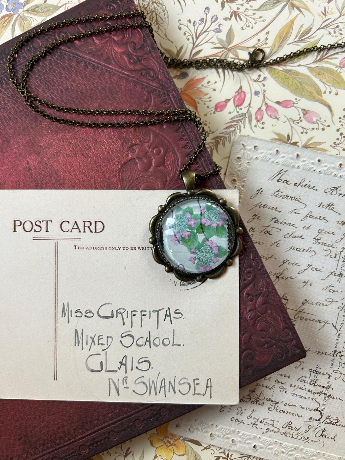 Collana fiori delicati- francobollo giapponese